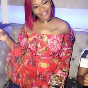 Meet your Posher, Bee